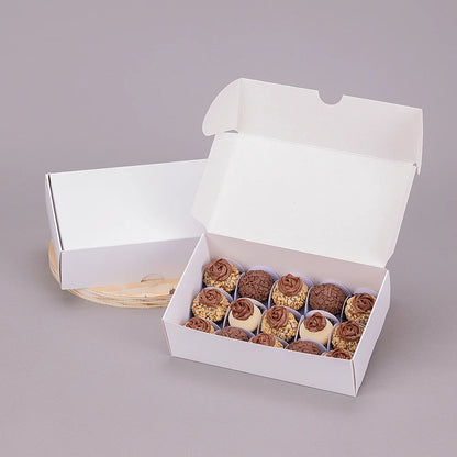 Caixa 15 Doces Branca Delivery (10 unidades)